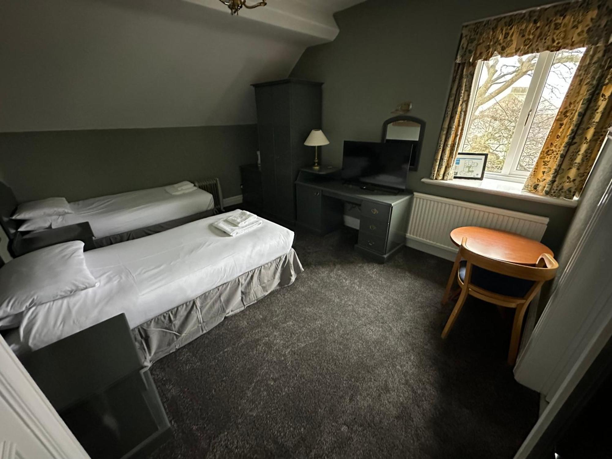 Clarkes Hotel Barrow In Furness Exteriör bild