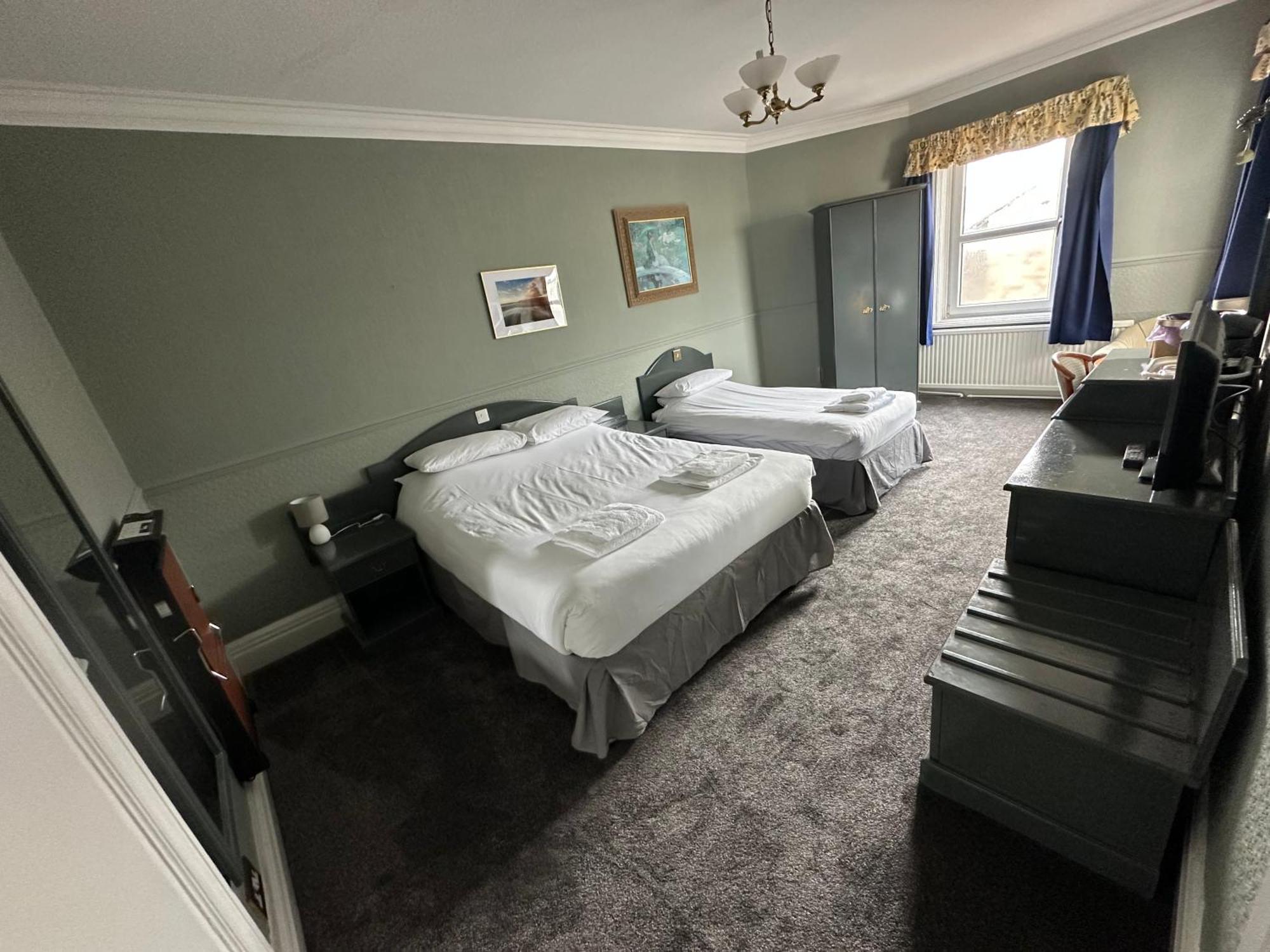 Clarkes Hotel Barrow In Furness Exteriör bild